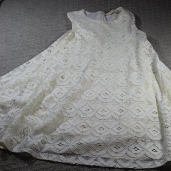Everleigh Size M Cream Lace Flared Knee-length Dress - Picture 1 of 6